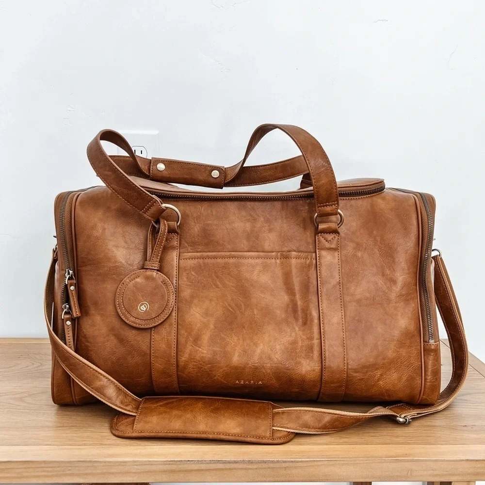 Azaria Weekender
